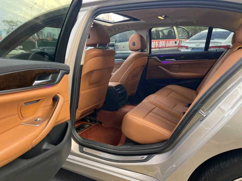 佛山17年宝马5系8