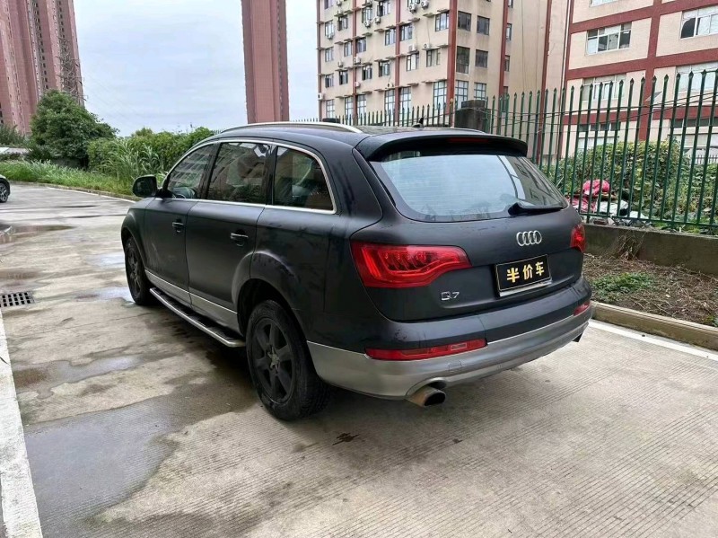 宜昌14年奧迪Q74