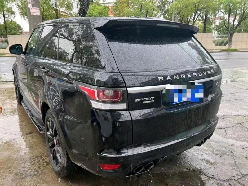 东营13年路虎揽胜运动6