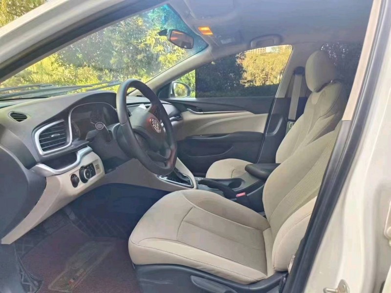 枣庄18年别克英朗GT5