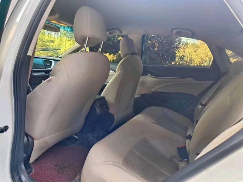 枣庄18年别克英朗GT7