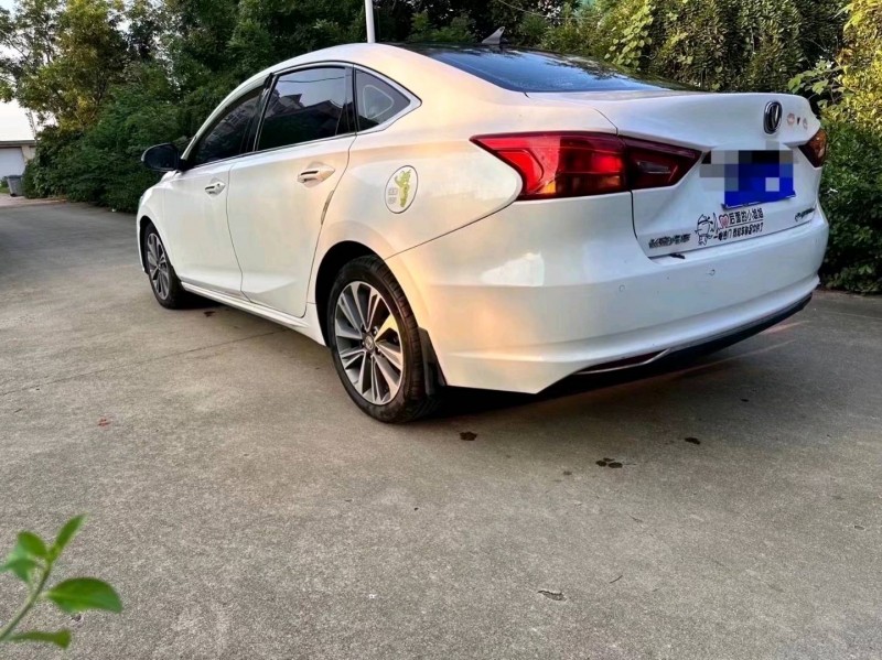 东营18年长安汽车睿骋CC4