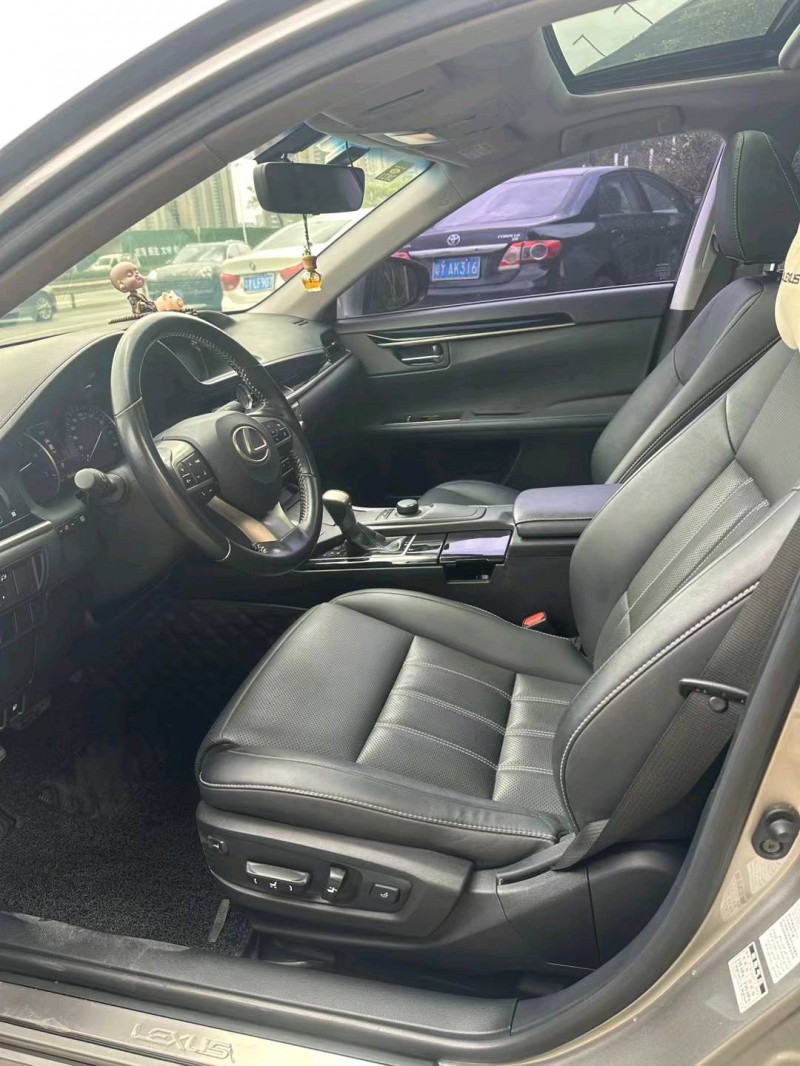 佛山17年雷克萨斯ES7