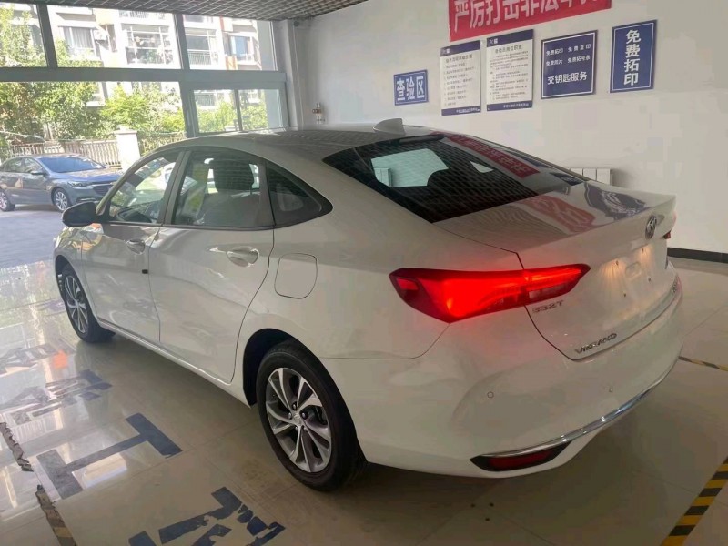 邢台23年别克威朗9