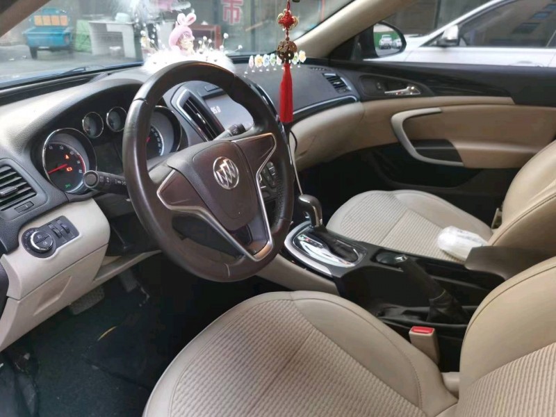 湖州15年别克君威8