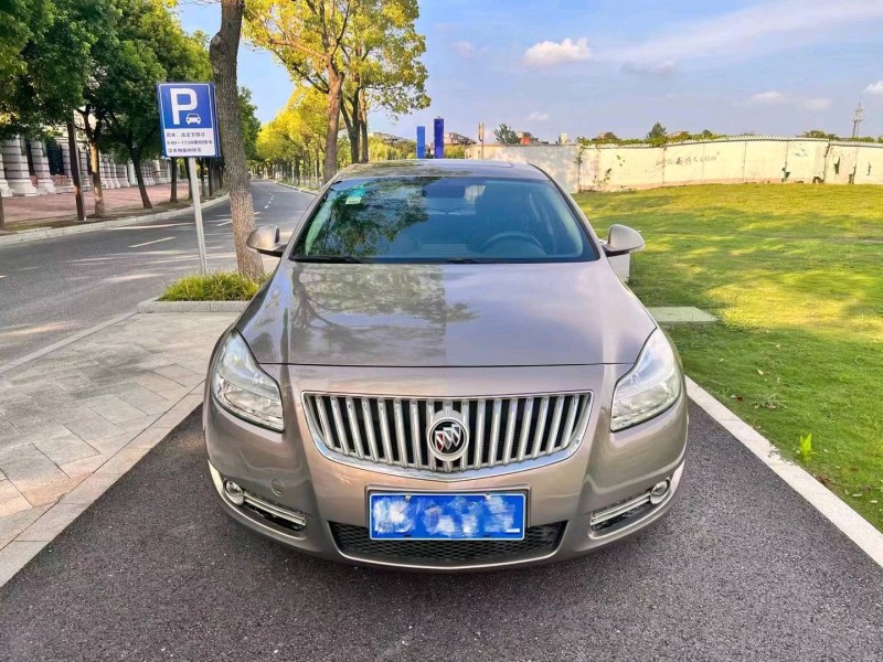 湖州13年别克君威1