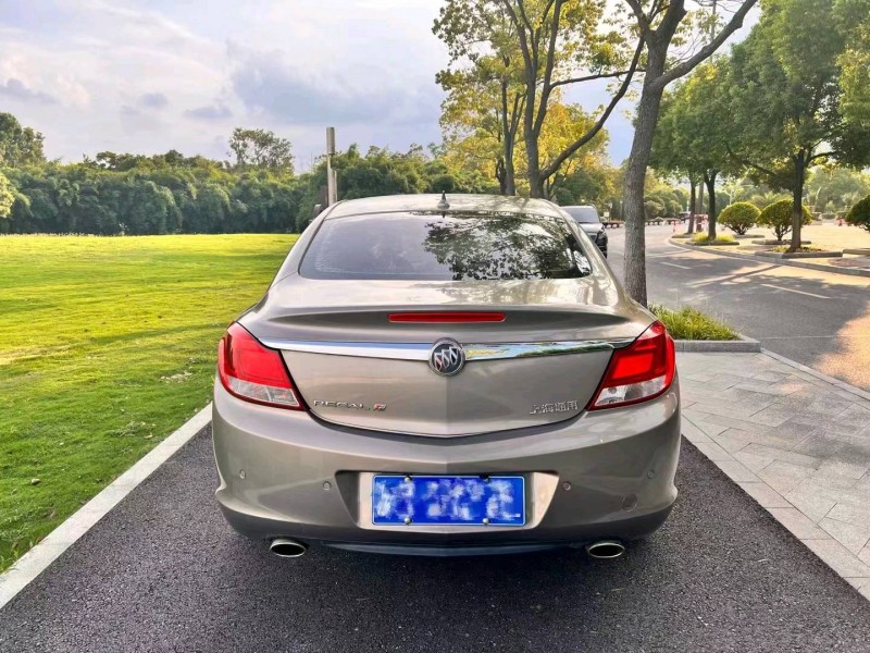 湖州13年别克君威3