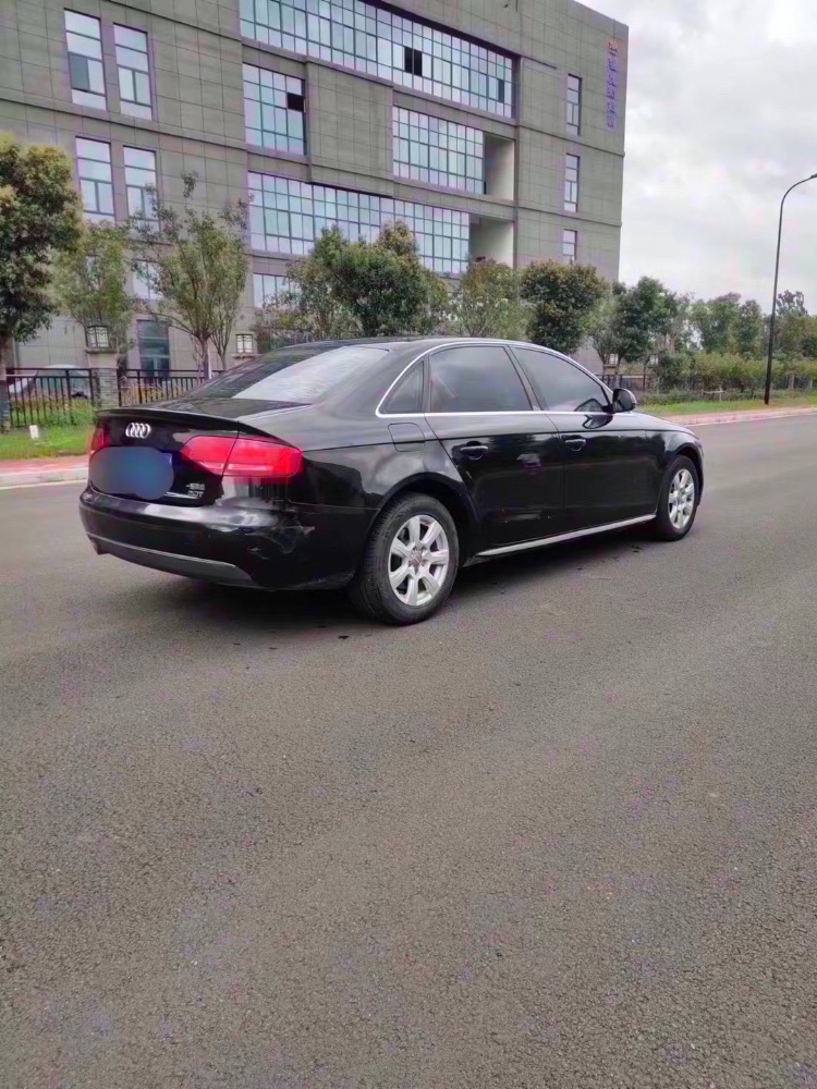 徐州11年奥迪A4L9