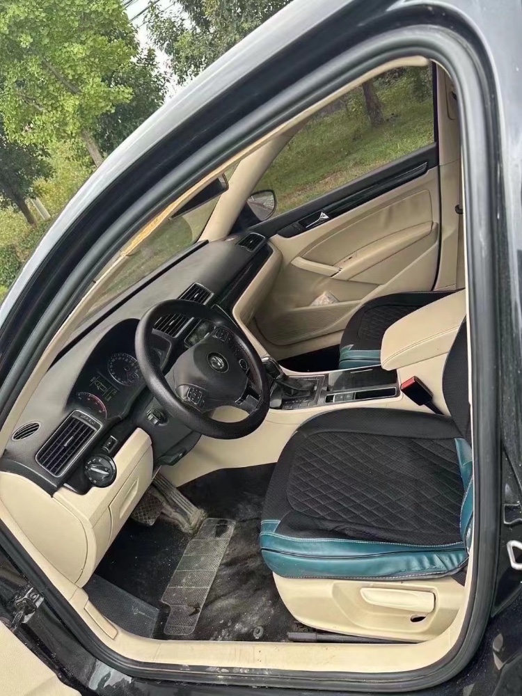 苏州15年大众帕萨特5