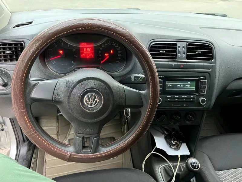东营13年大众polo7