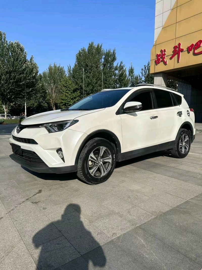 沈阳17年丰田RAV4荣放2