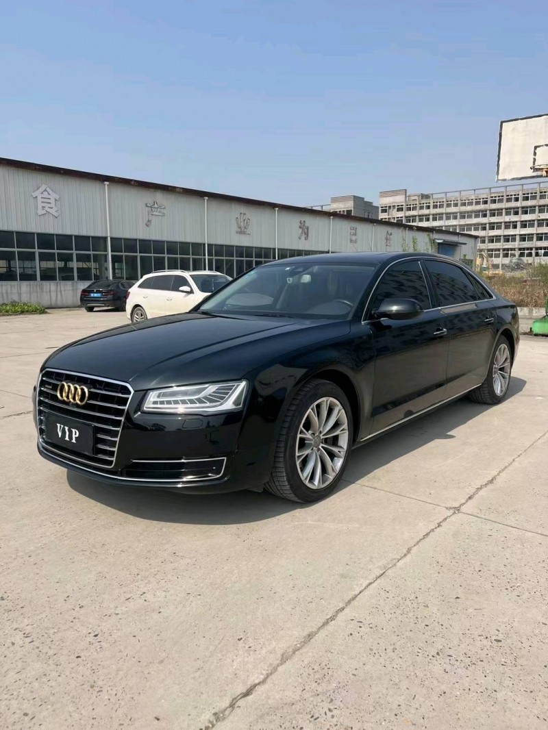襄陽17年奧迪A8L2