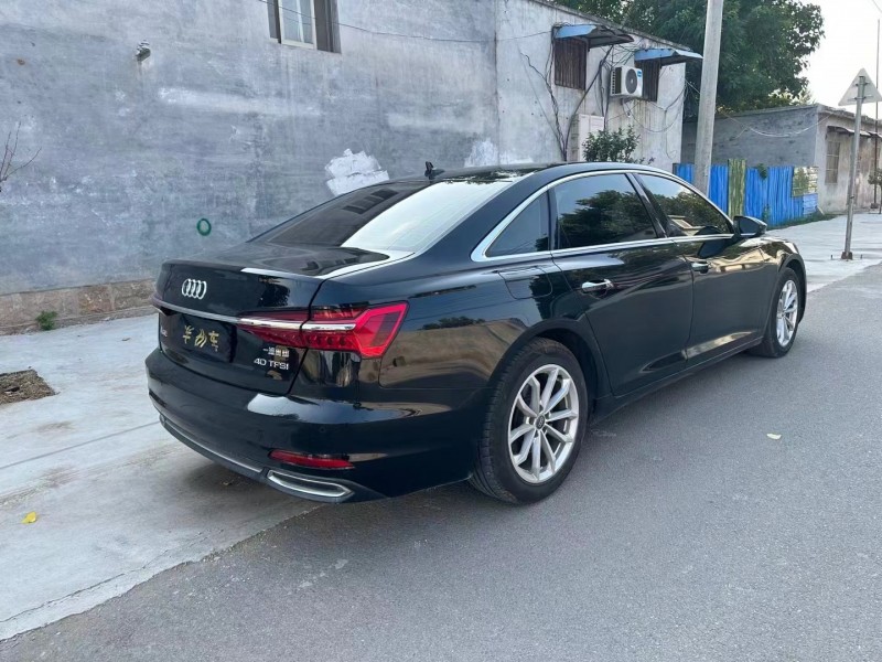 济宁19年奥迪A6L4