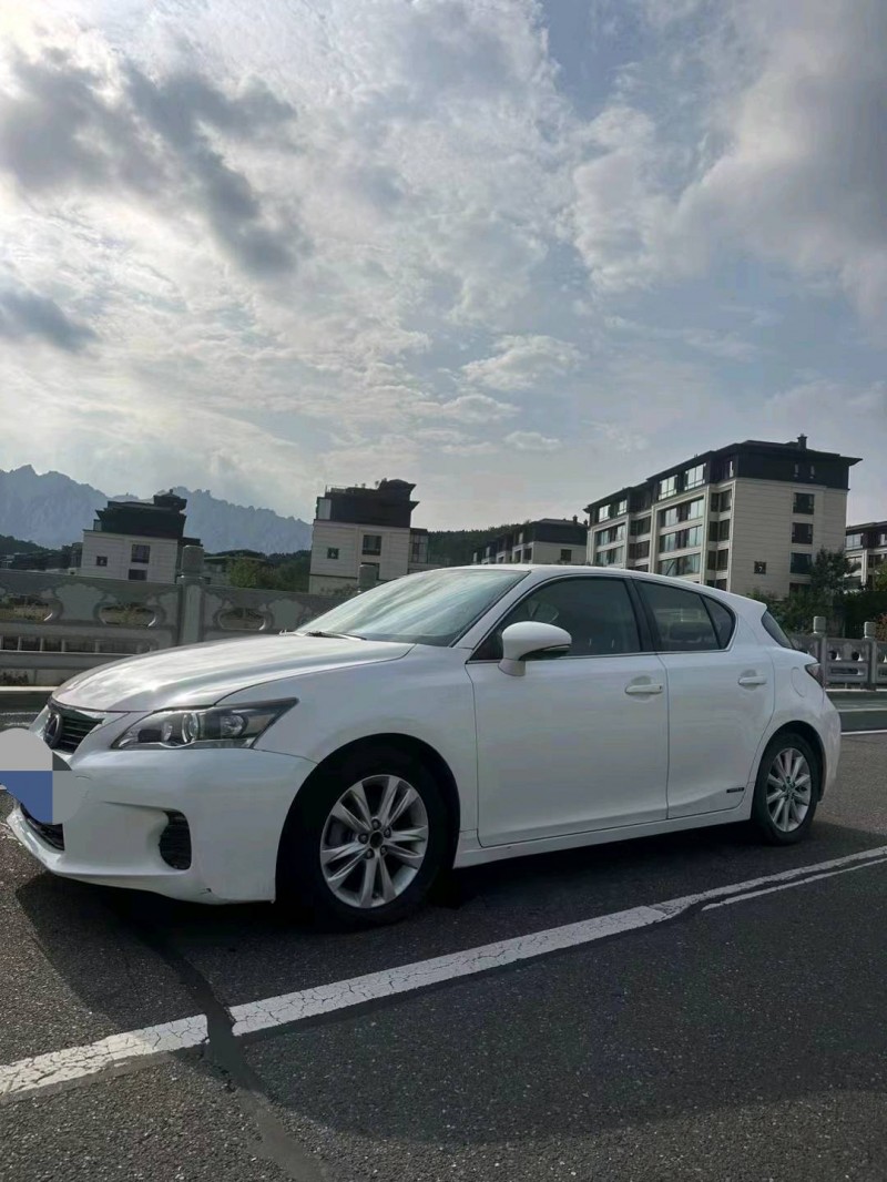 淄博12年雷克萨斯CT5