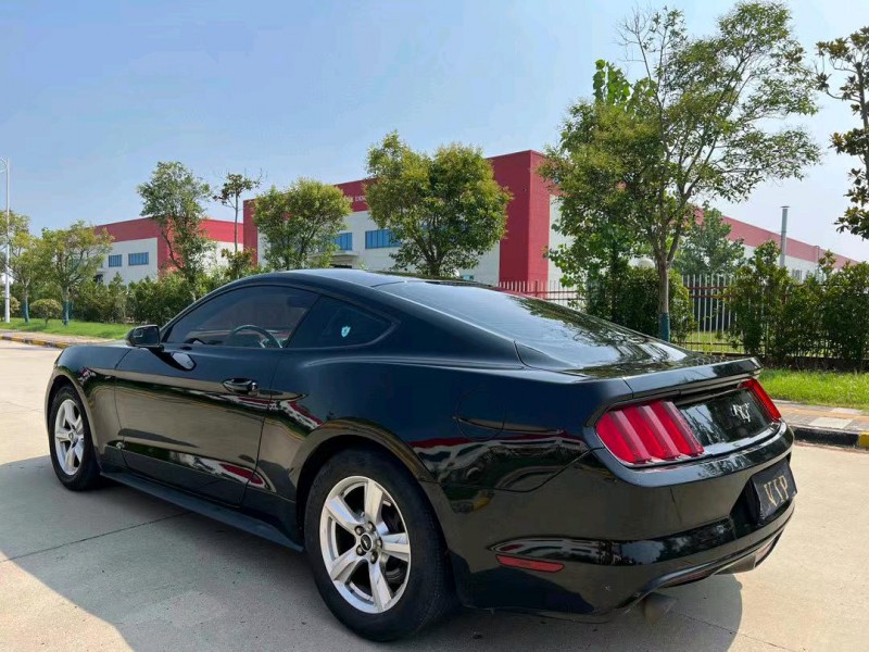 盐城16年福特野马8