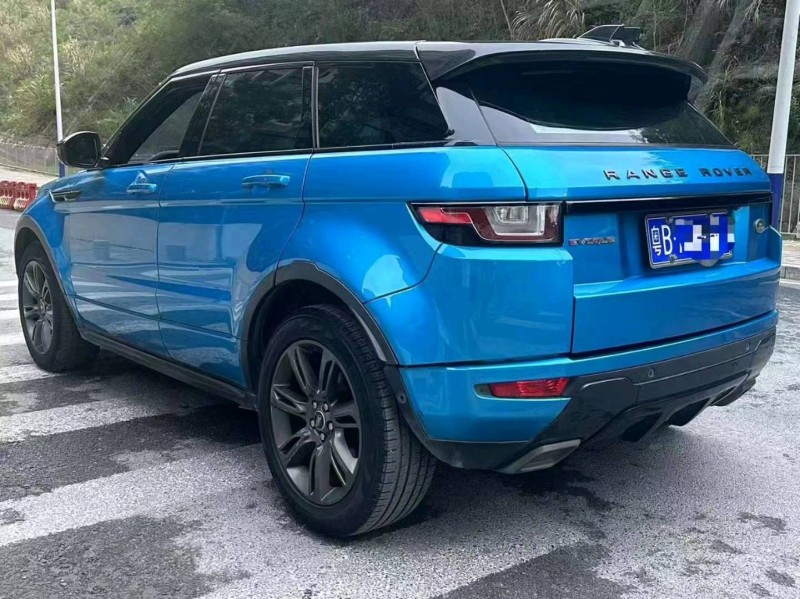 深圳18年路虎极光8