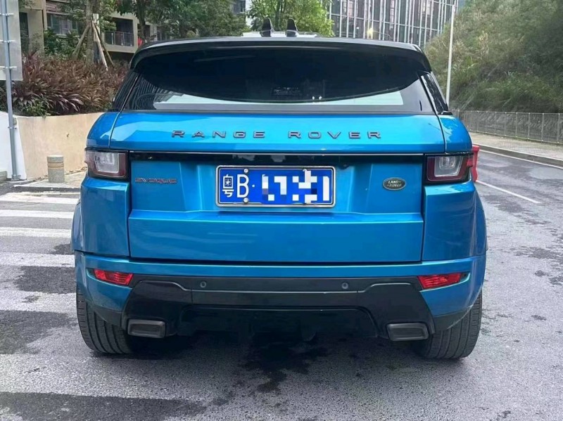 深圳18年路虎极光9