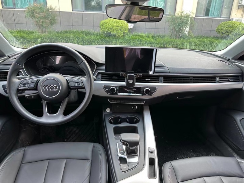 济宁21年奥迪A56