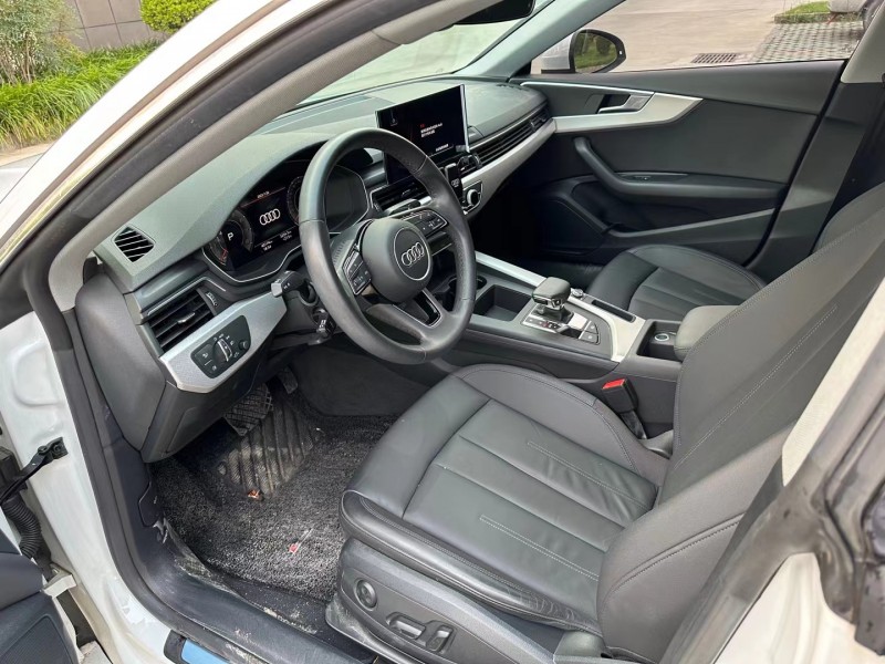 济宁21年奥迪A57