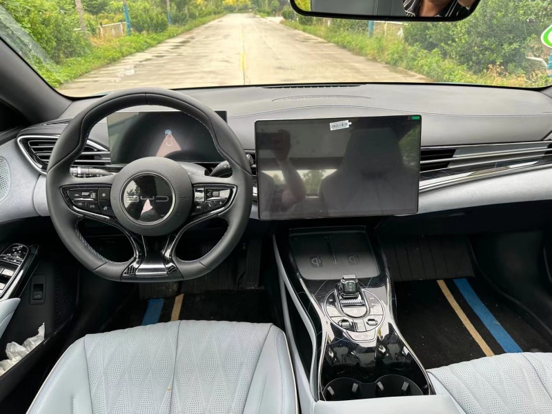 济宁23年比亚迪海豹8