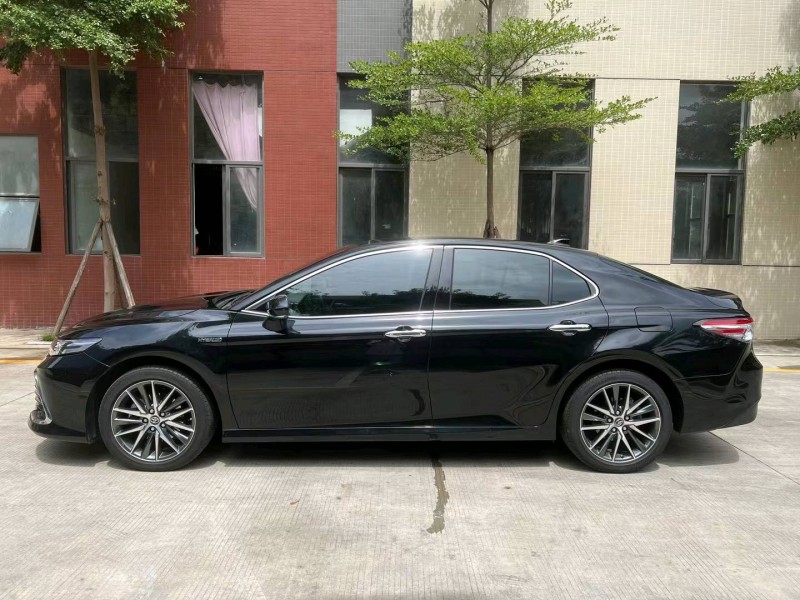 佛山22年丰田凯美瑞4