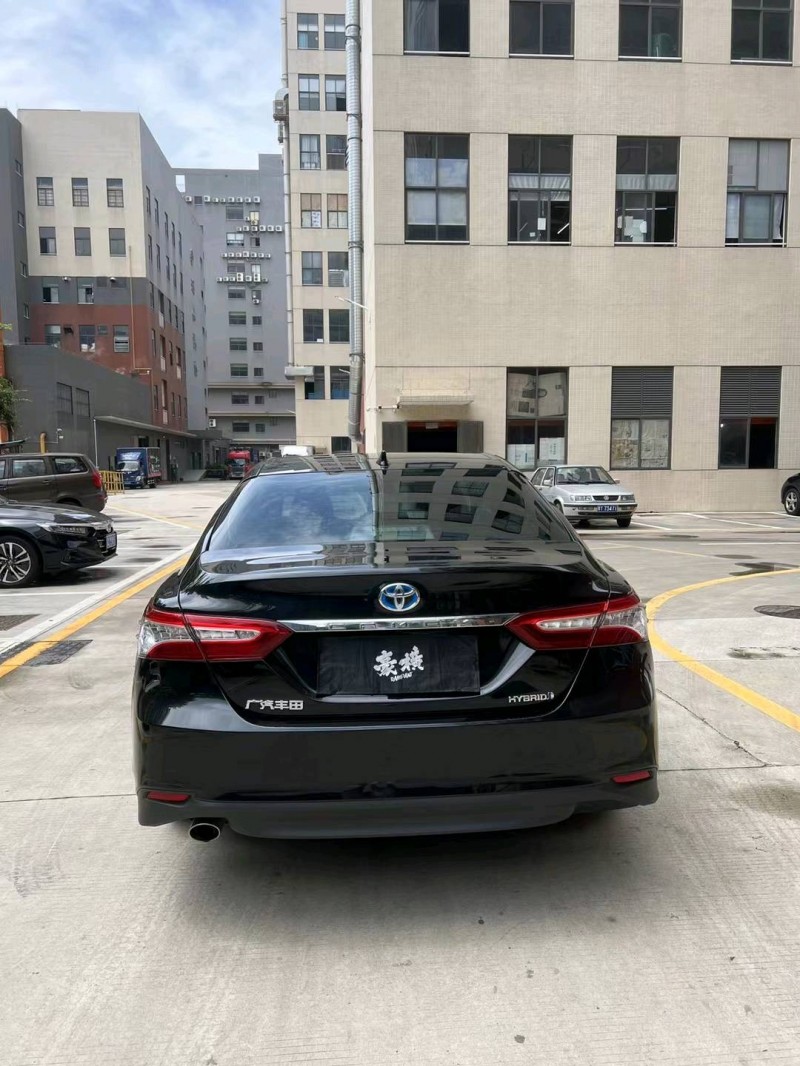 佛山22年丰田凯美瑞5