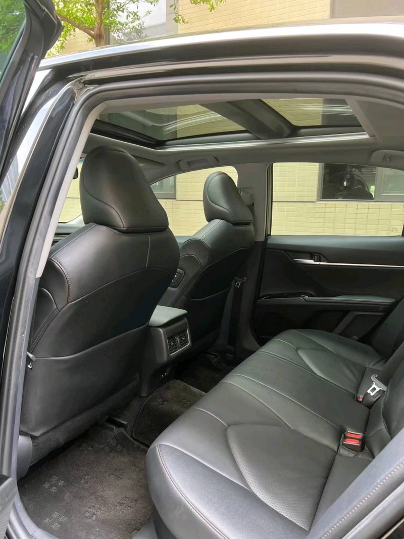 佛山22年丰田凯美瑞8