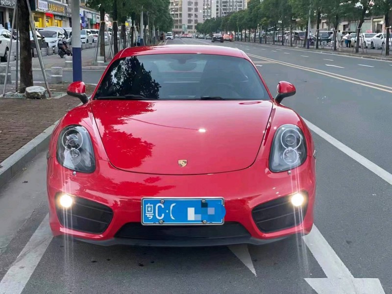 汕头15年保时捷卡曼1