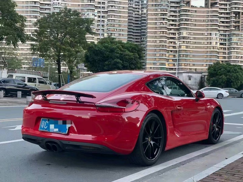 汕头15年保时捷卡曼7