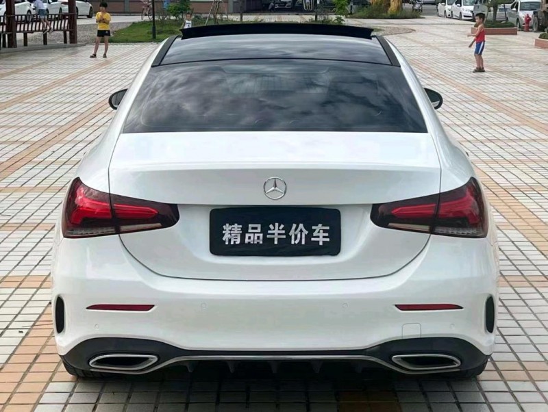 汕头19年奔驰A4