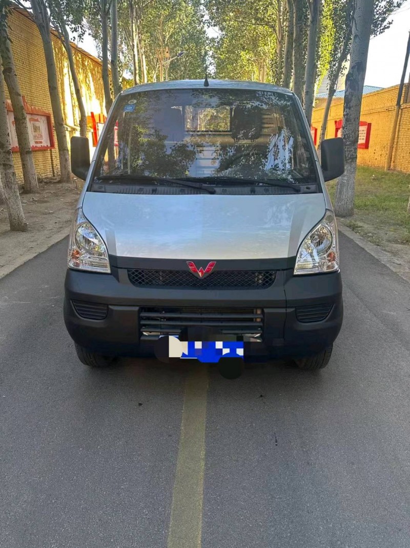 通遼21年五菱汽車榮光1