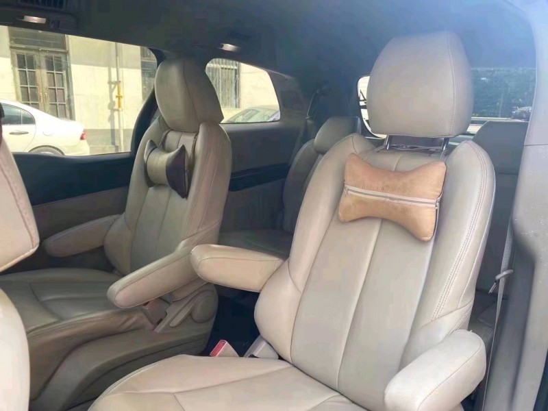 东营16年别克GL84