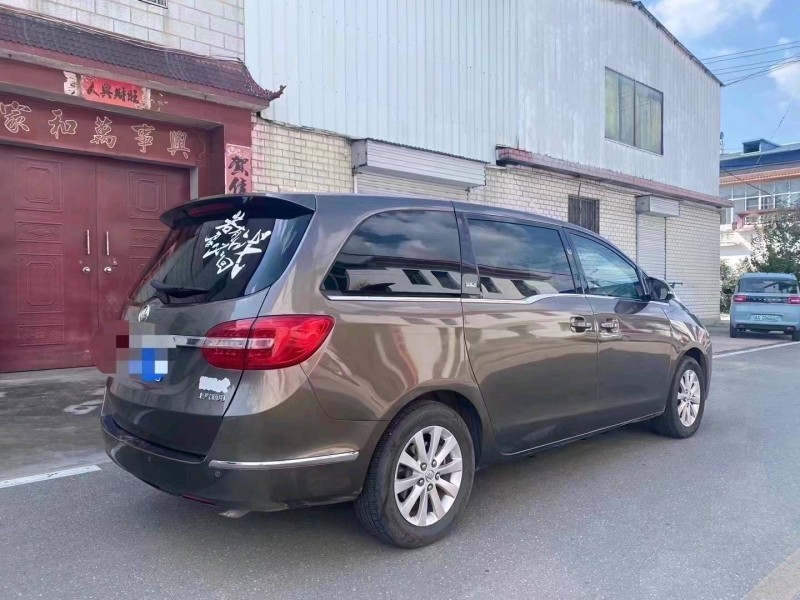 东营16年别克GL87