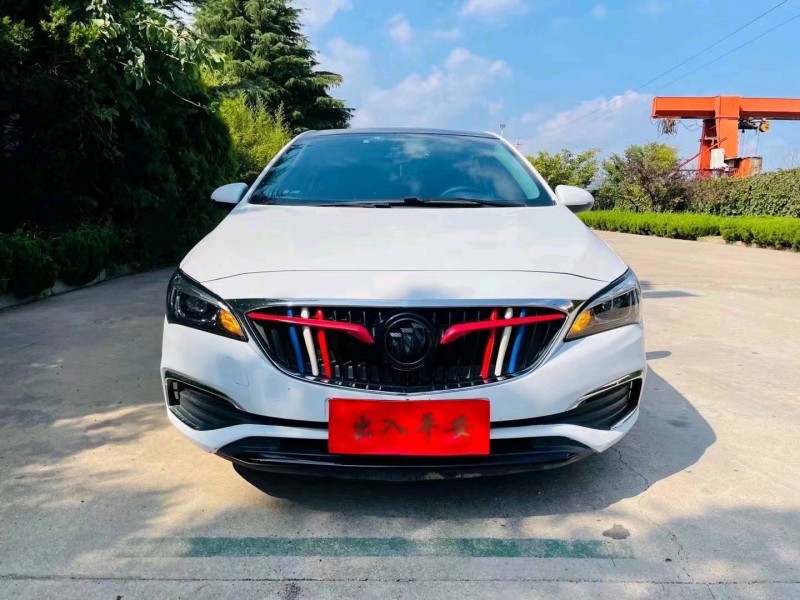 枣庄19年别克威朗1