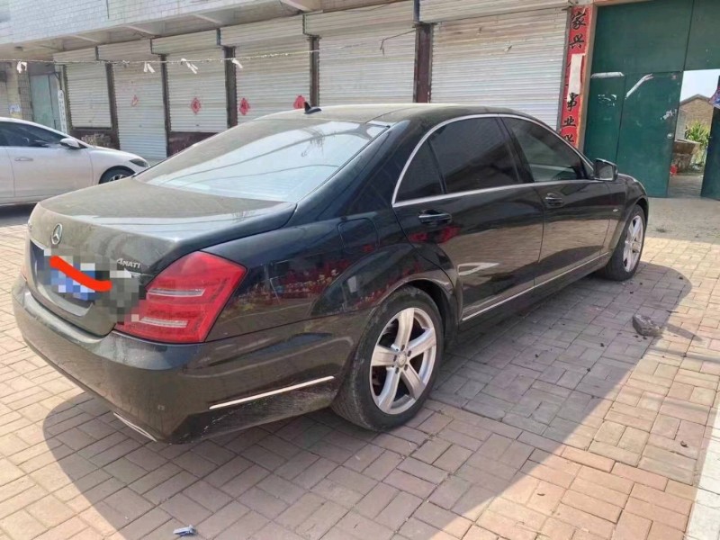 东营13年奔驰S4
