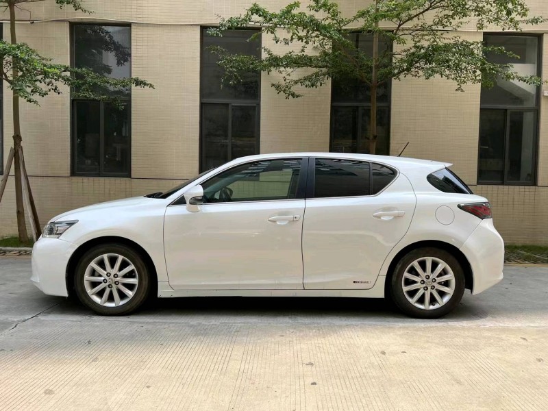 佛山12年雷克萨斯CT4