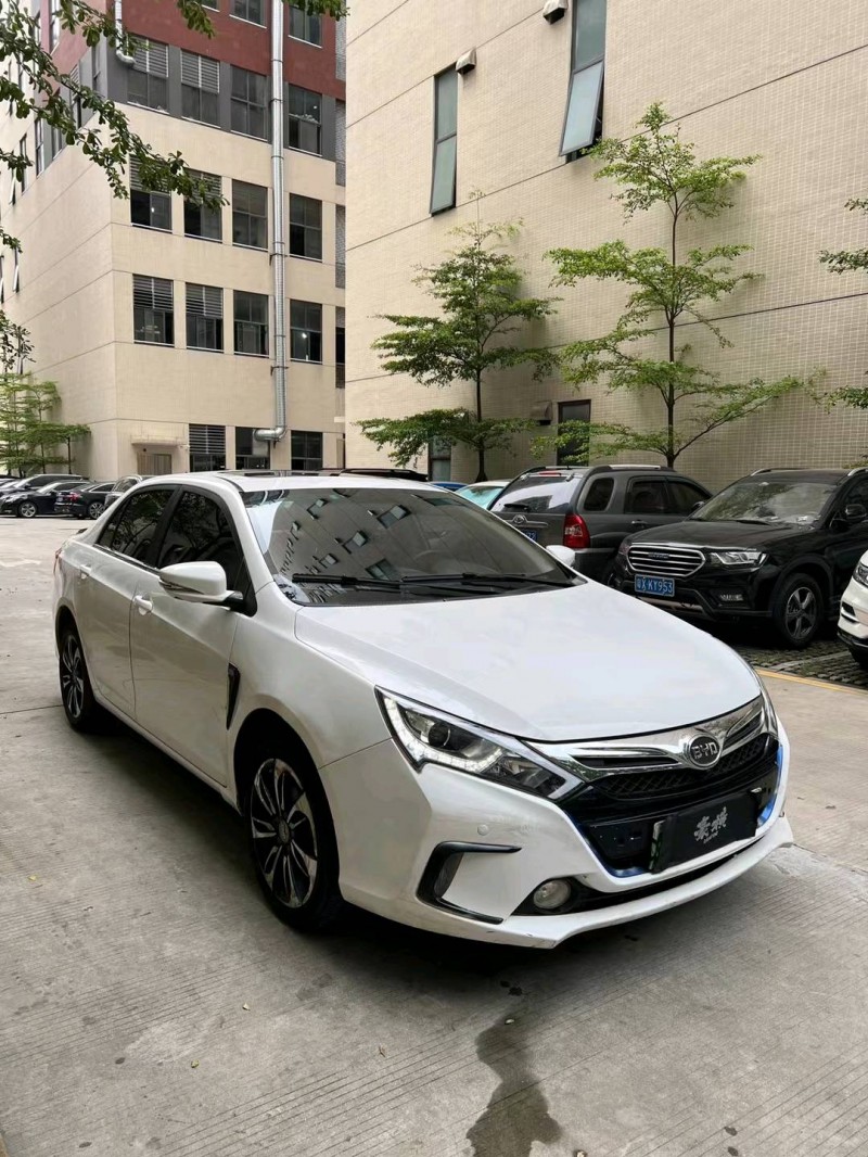 佛山16年比亚迪秦2