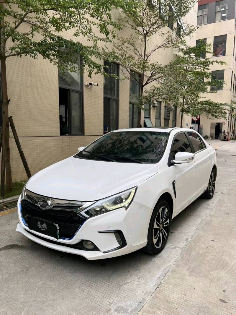 佛山16年比亚迪秦3