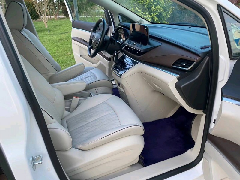 徐州21年别克GL84