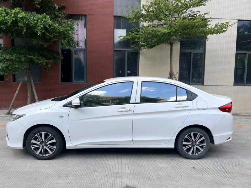 佛山18年本田锋范4