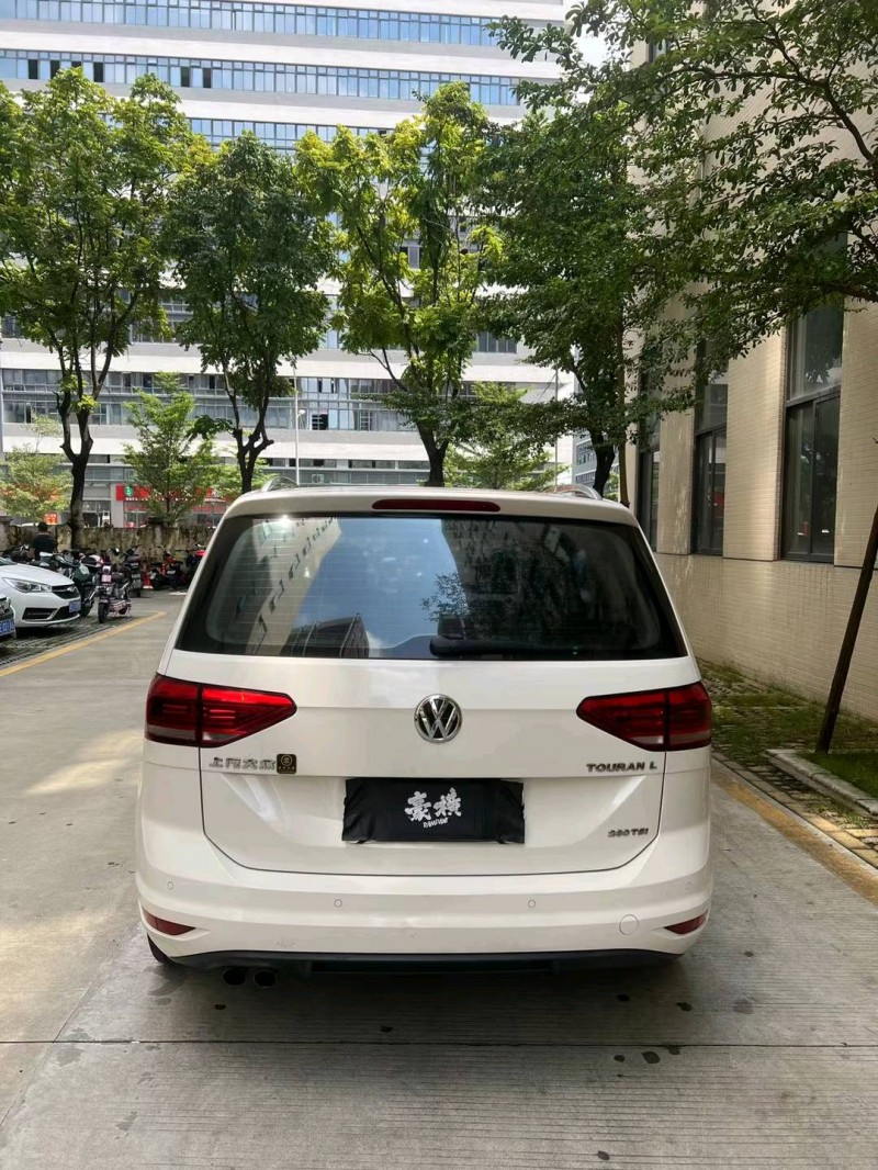 佛山18年大众途安5