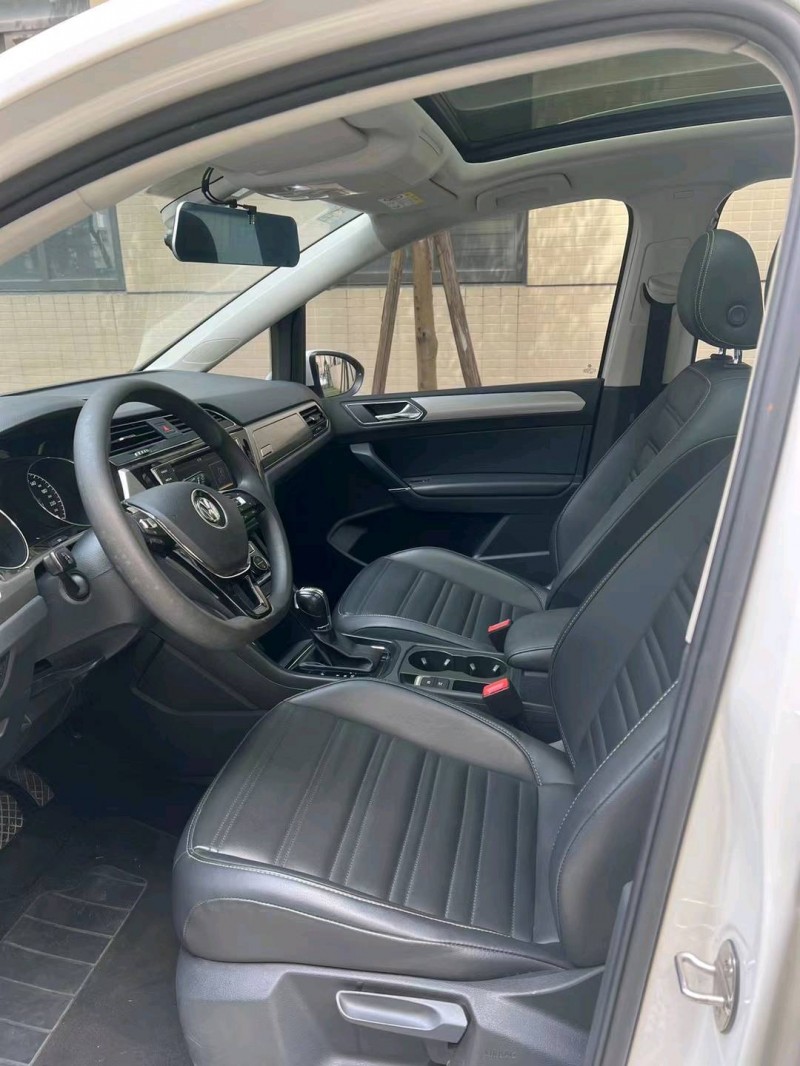 佛山18年大众途安6