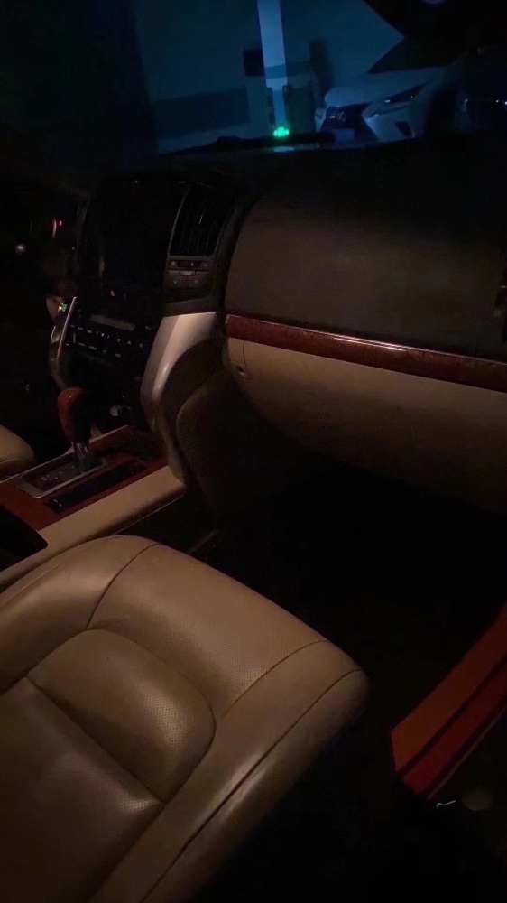 济南13年丰田兰德酷路泽4