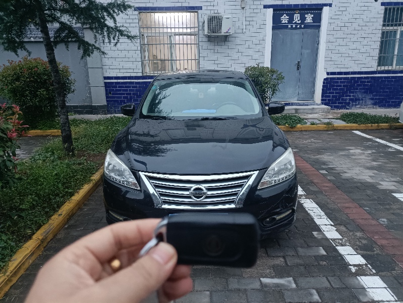 渭南13年日產軒逸1