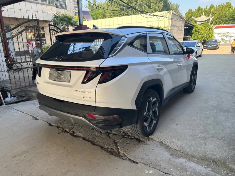 济宁23年现代途胜5