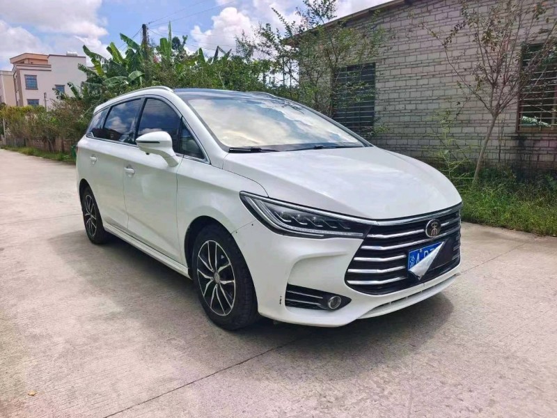 珠海18年比亚迪宋2