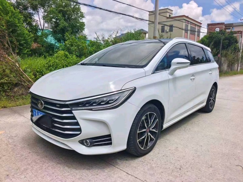 珠海18年比亚迪宋3