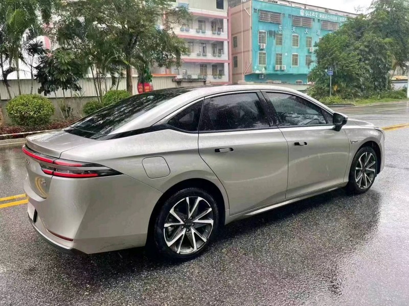 佛山22年传祺埃安S7