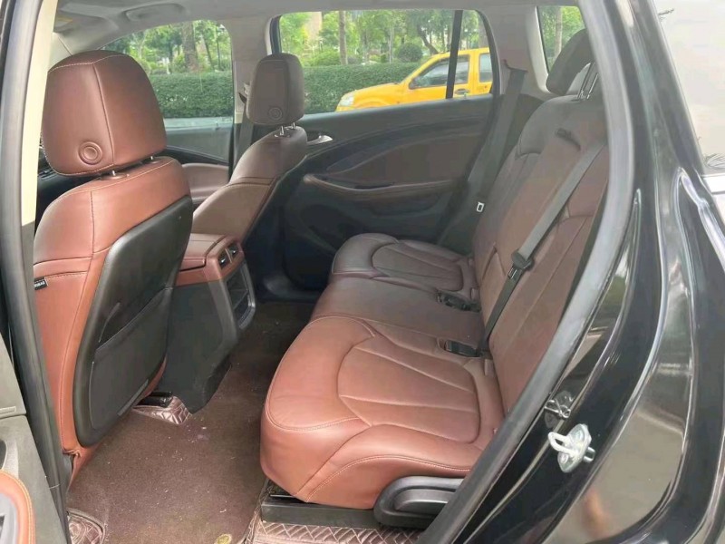 珠海21年别克昂科威3