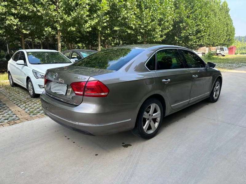 济宁14年大众帕萨特5